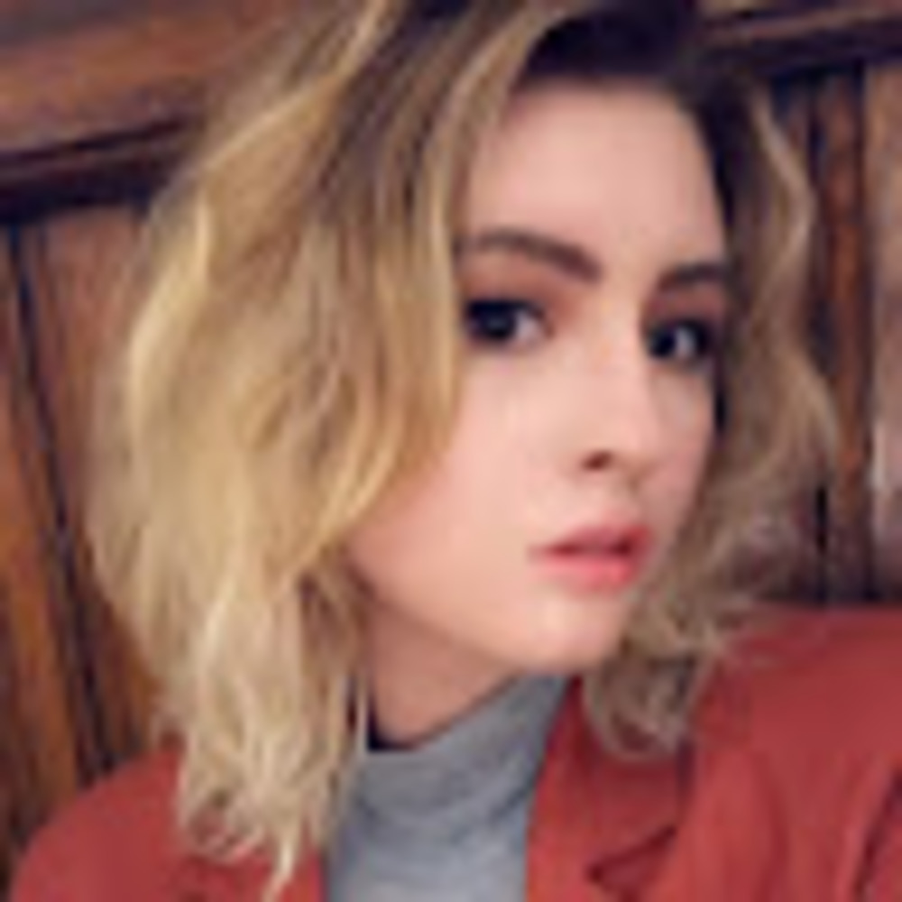 Meet your Posher, Casey